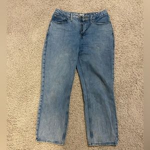 Good American straight leg jean